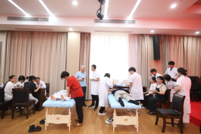 黨建引領(lǐng)強(qiáng)醫(yī)保 康復(fù)服務(wù)促健康——省醫(yī)保局辦公室黨支部開(kāi)展主題黨日活動(dòng)